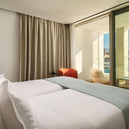 Hotel Ambasador Сплит Экстерьер фото