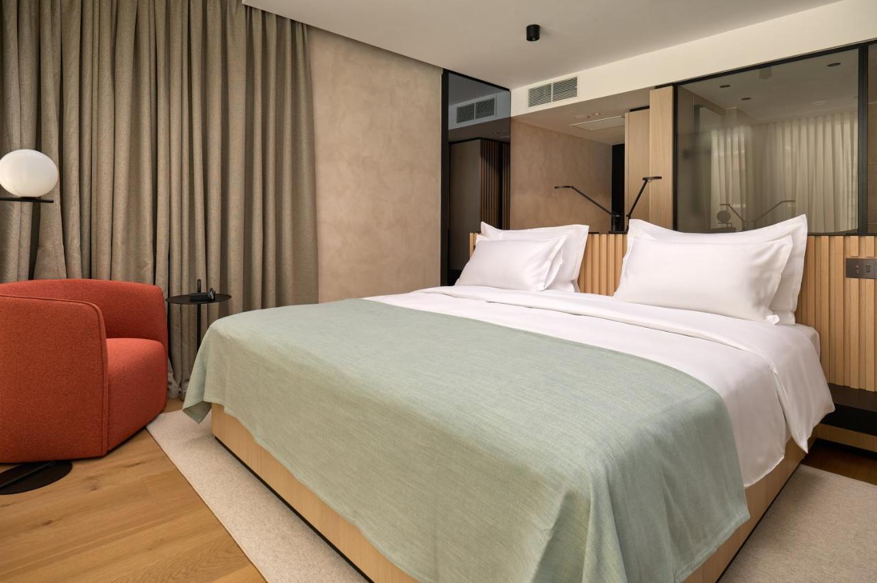 Hotel Ambasador Сплит Экстерьер фото