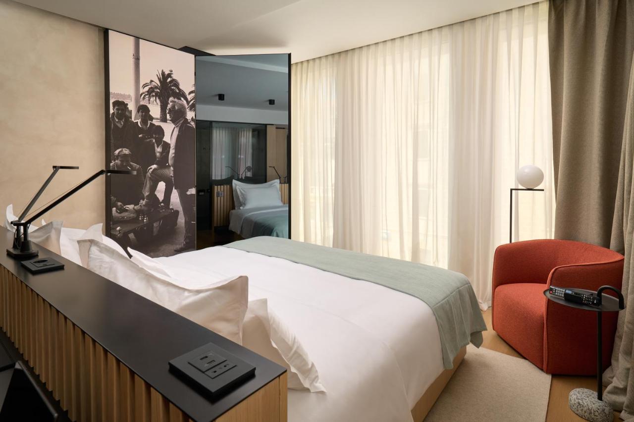 Hotel Ambasador Сплит Экстерьер фото A room at the hotel